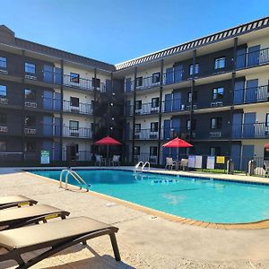 Days Inn By Wyndham Kenner/New Orleans Airport South